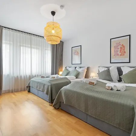 Appartamento *top* Grosse, Moderne & Zentrale 3 Schlafzimmer - Naehe Zu Koeln: Dom, Messe, Flughafen, Lanxess-arena Bergisch Gladbach