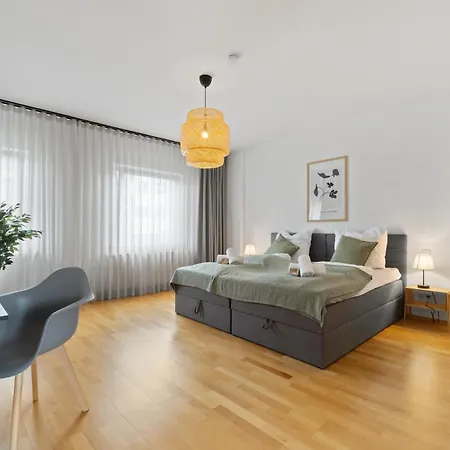 *top* Grosse, Moderne & Zentrale 3 Schlafzimmer - Naehe Zu Koeln: Dom, Messe, Flughafen, Lanxess-arena