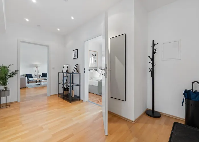 Top Naehe Koeln Dom-Messe, Flughafen, 4 Zimmer, 2 Baeder, Kostenloser Parkplatz * Bergisch Gladbach