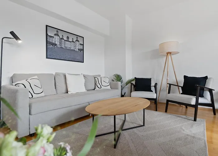 Lejlighed Top Naehe Koeln Dom-Messe, Flughafen, 4 Zimmer, 2 Baeder, Kostenloser Parkplatz *