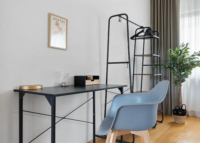 Top Naehe Koeln Dom-Messe, Flughafen, 4 Zimmer, 2 Baeder, Kostenloser Parkplatz * Bergisch Gladbach