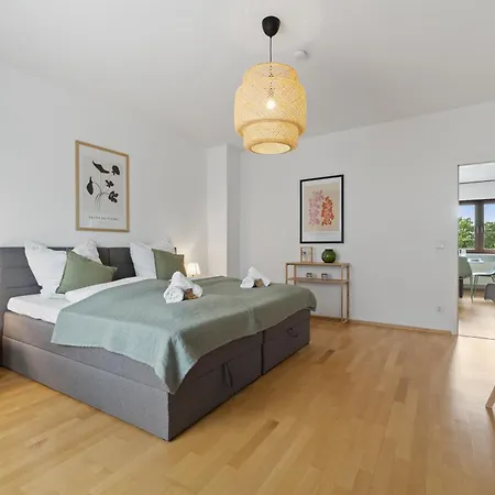 *top* Grosse, Moderne & Zentrale 3 Schlafzimmer - Naehe Zu Koeln: Dom, Messe, Flughafen, Lanxess-arena Bergisch Gladbach