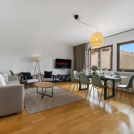 *top* Grosse, Moderne & Zentrale 3 Schlafzimmer - Naehe Zu Koeln: Dom, Messe, Flughafen, Lanxess-arena *